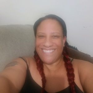 Meet your Posher, Cassandra